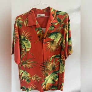 Mens Tommy Bahama M like new